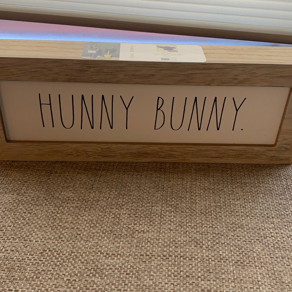 Rae Dunn sign